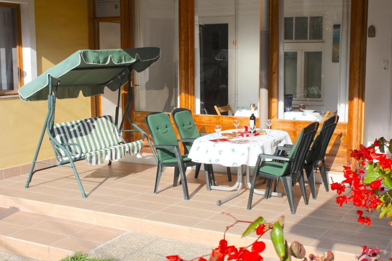 Aranylaz Vendeghaz Apartment Visegrad Bagian luar foto